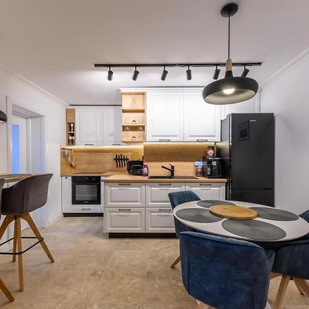 Five Stars Apartment ทิมิชัวรา ภายนอก รูปภาพ
