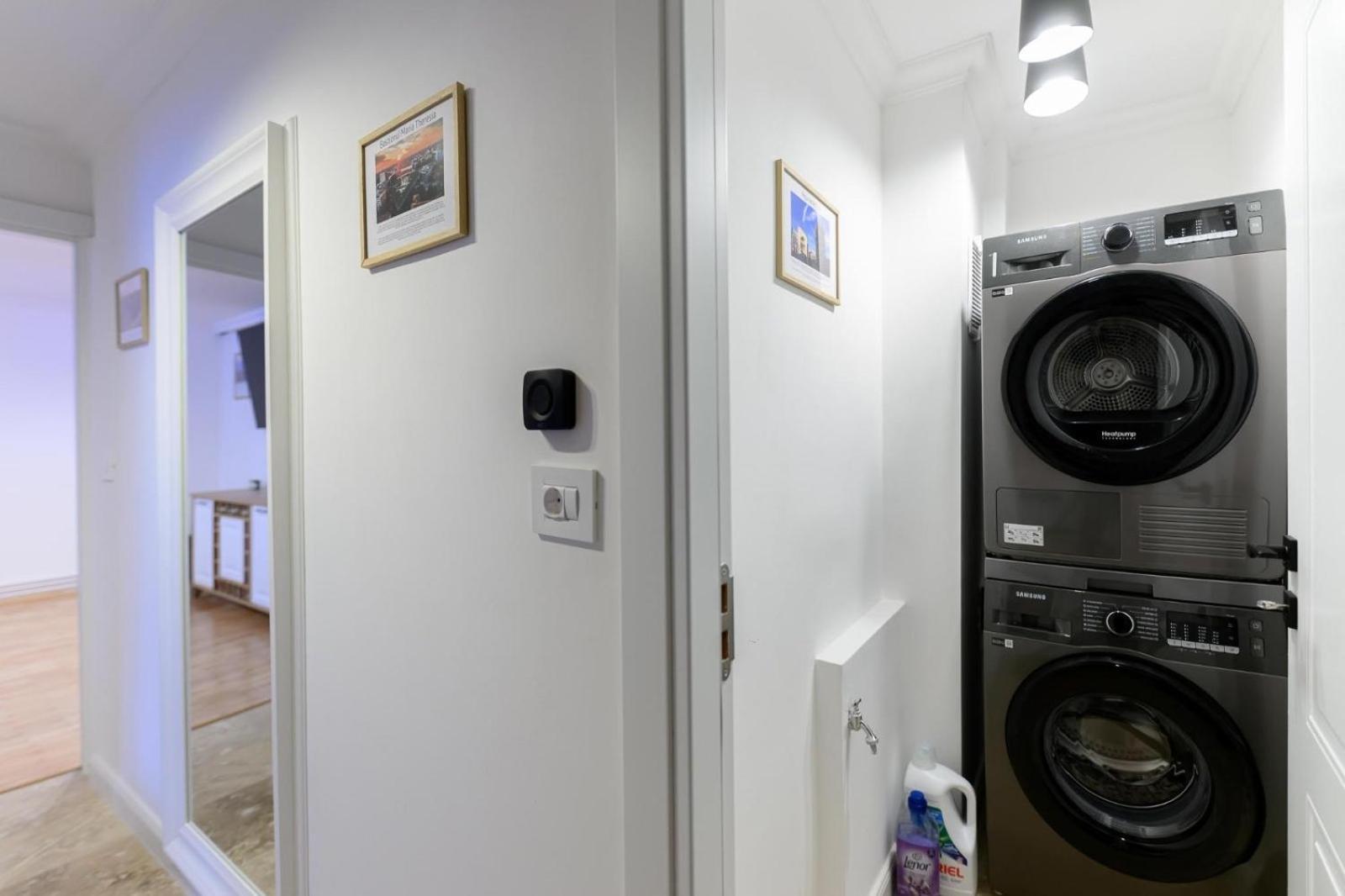 Five Stars Apartment ทิมิชัวรา ภายนอก รูปภาพ