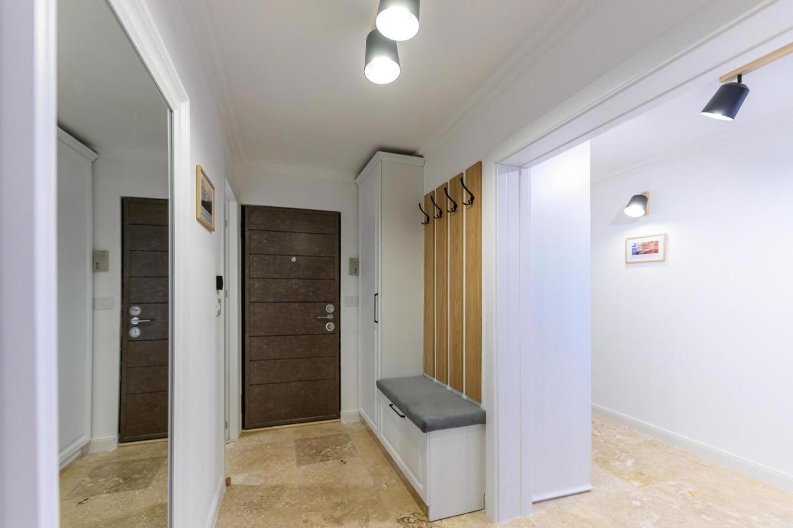 Five Stars Apartment ทิมิชัวรา ภายนอก รูปภาพ