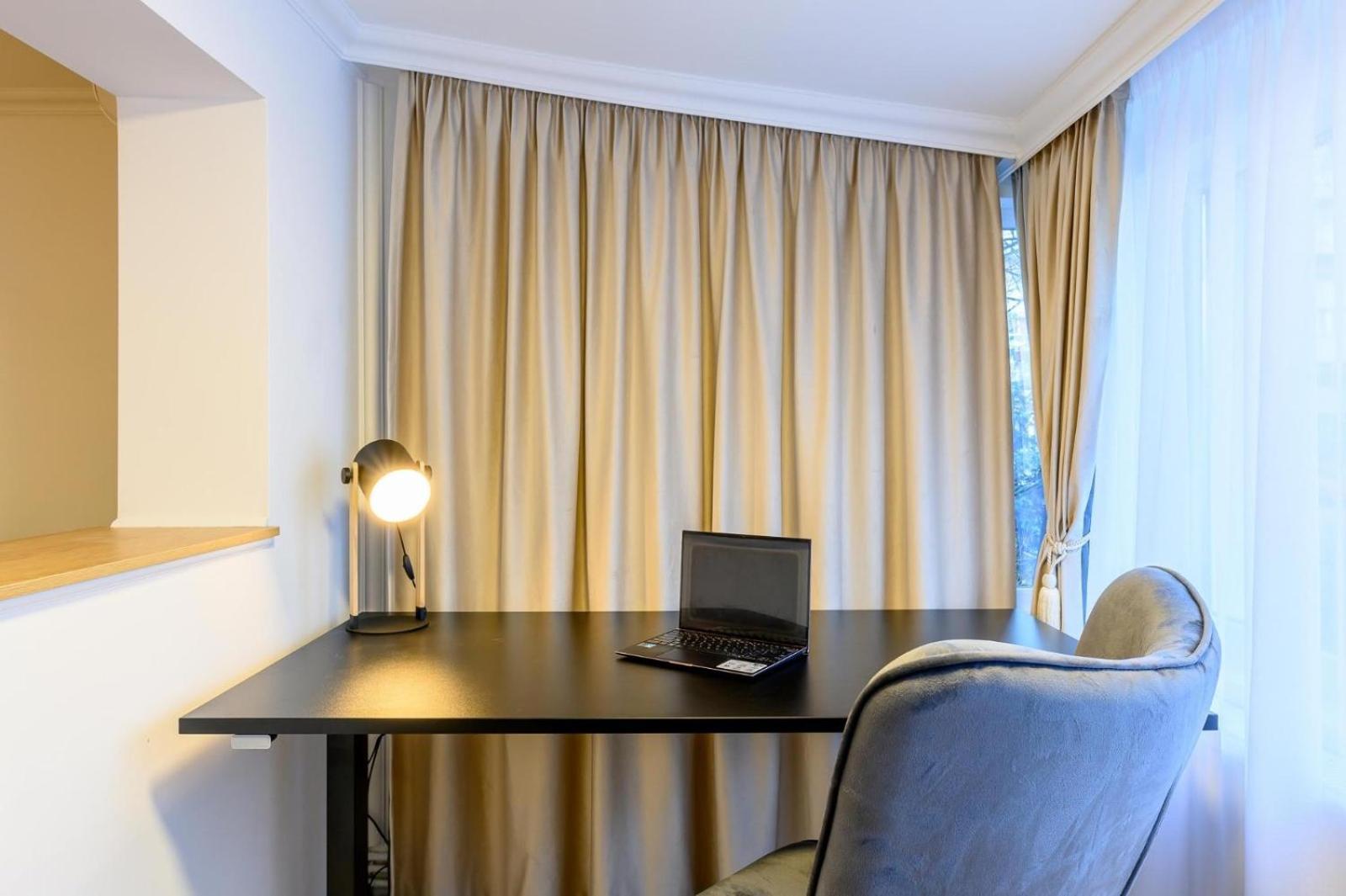 Five Stars Apartment ทิมิชัวรา ภายนอก รูปภาพ